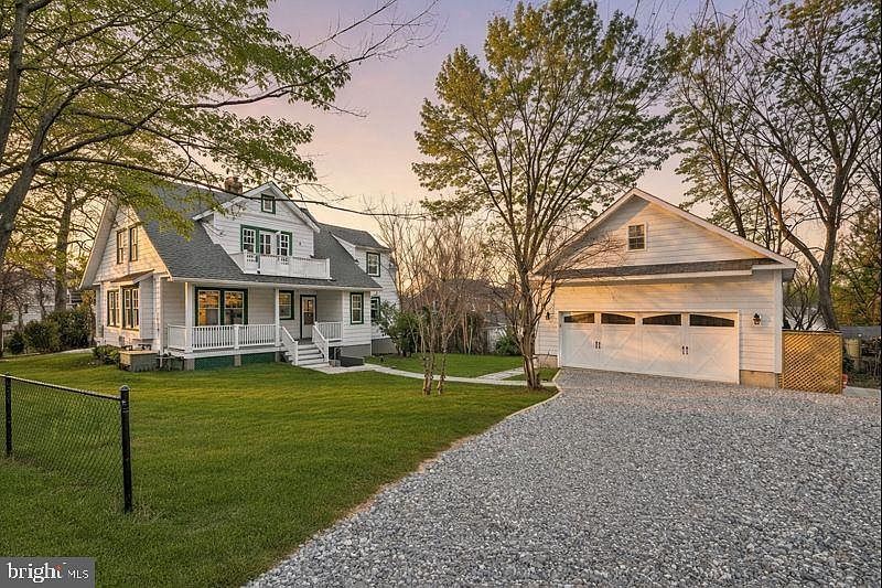 9403 Warren St Silver Spring, MD 20910 - Thumbnail 2