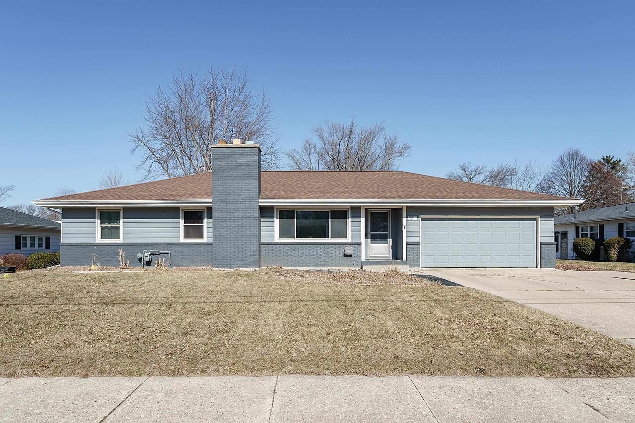 2211 Ruger Ave Janesville, WI 53545 - Thumbnail 2