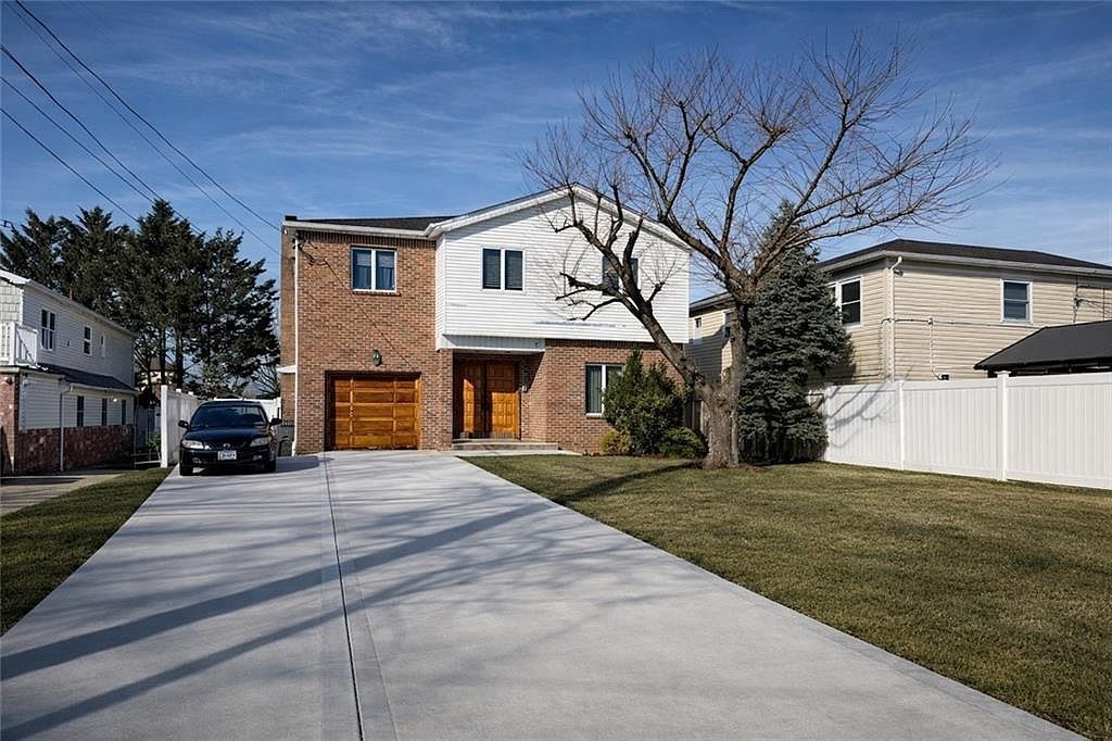 735 Woodrow Rd Staten Island, NY 10312  | Multi Family