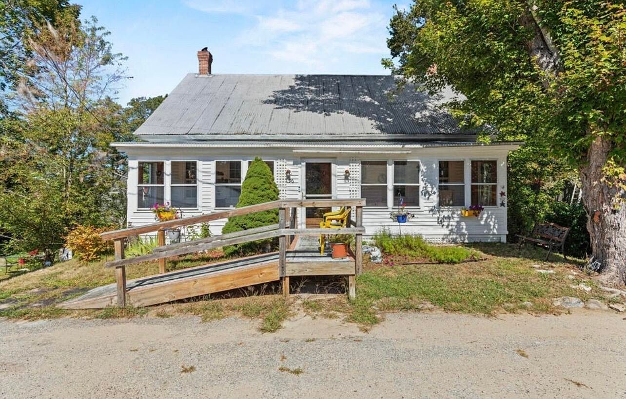 96 French St Acton, ME 04001, 4001