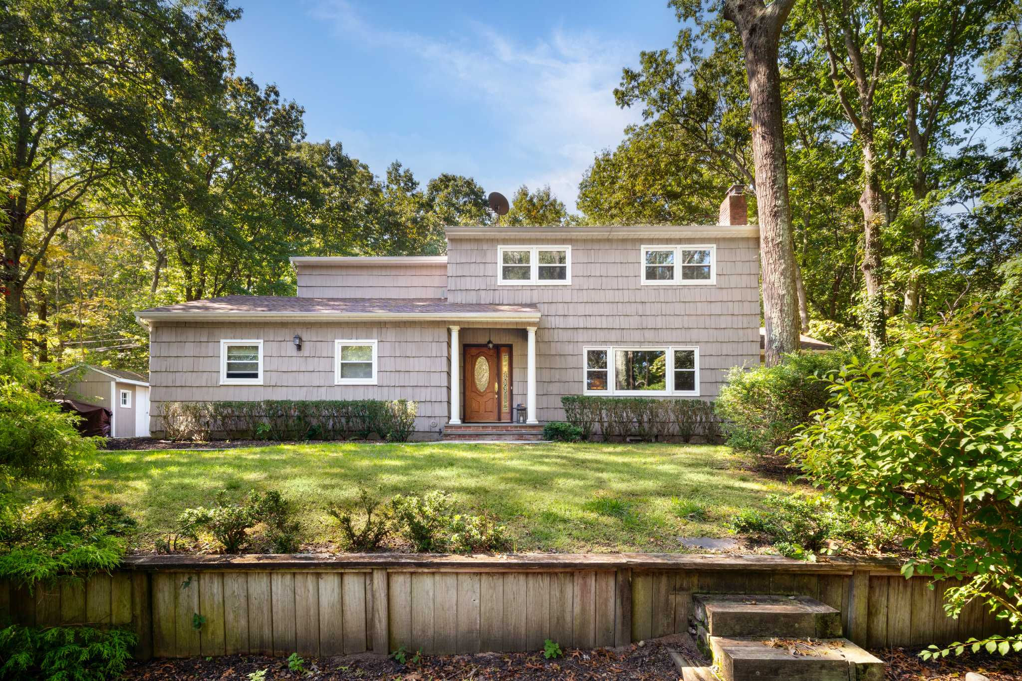 1-7 Red Oak Court, Port Jefferson, NY, USA, 11777 - Thumbnail 2