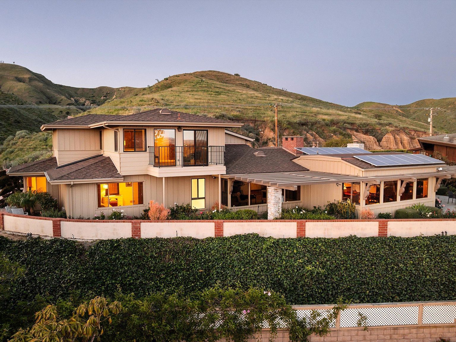 3940 Foothill Rd Ventura, CA 93003 - Thumbnail 2