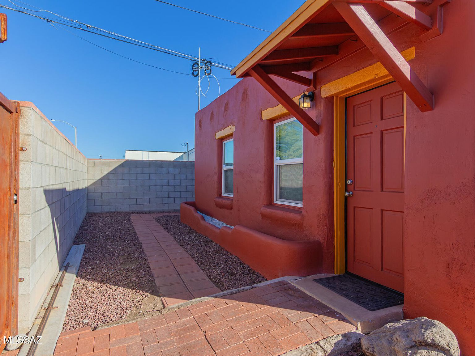 906 N Columbia Ave Tucson, AZ 85745 - Thumbnail 2