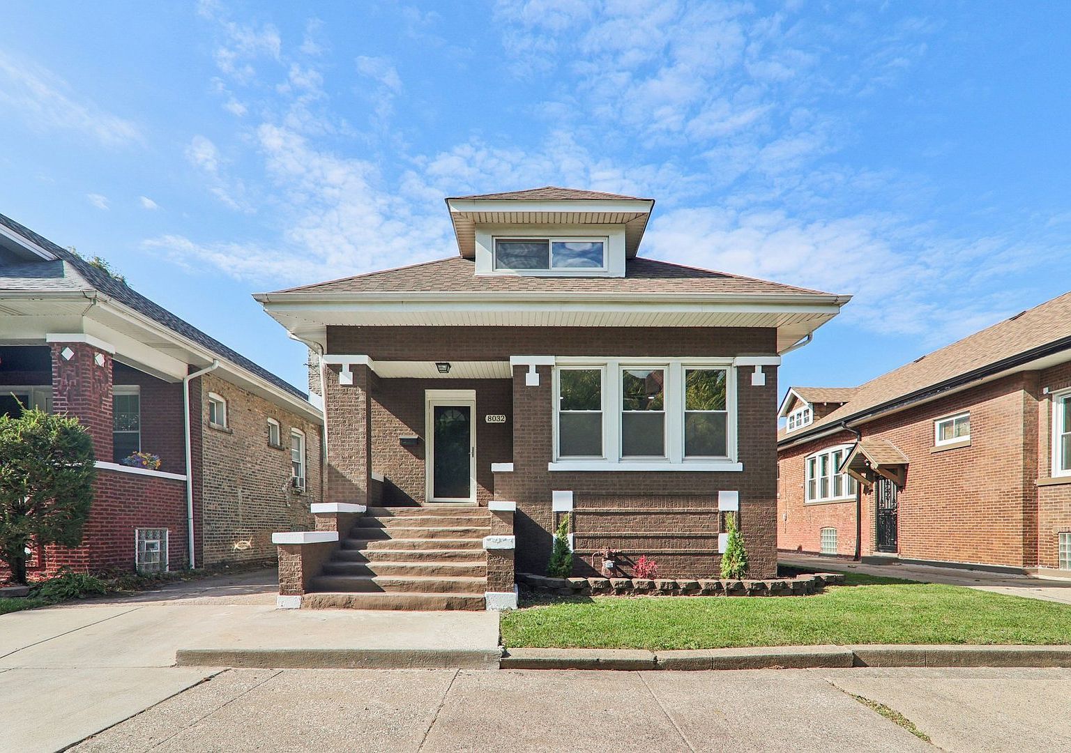 8032 S Carpenter St Chicago, IL 60620 - Thumbnail 2