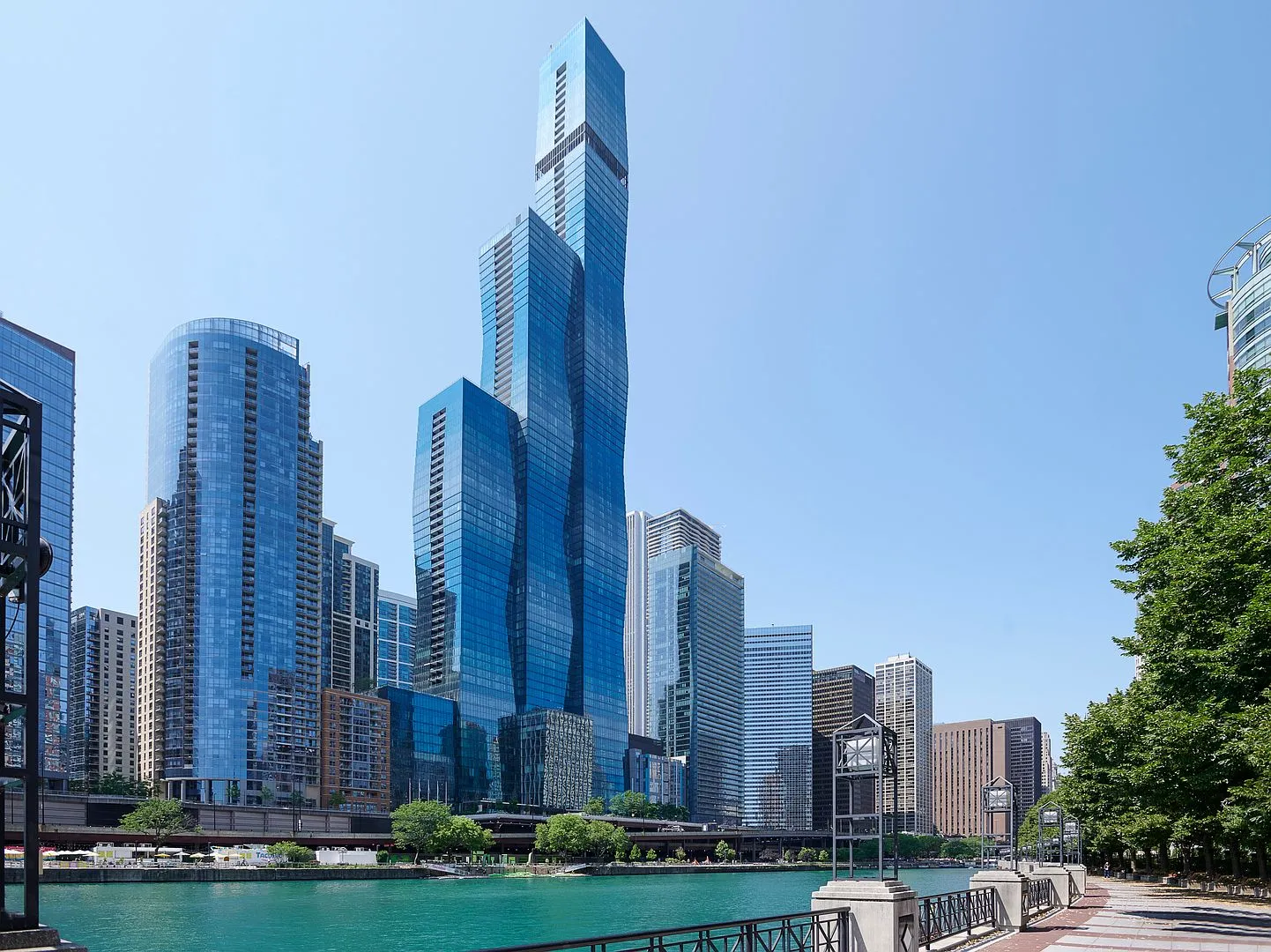 363 E Wacker Dr #3608 Chicago, IL 60601 | Condominium