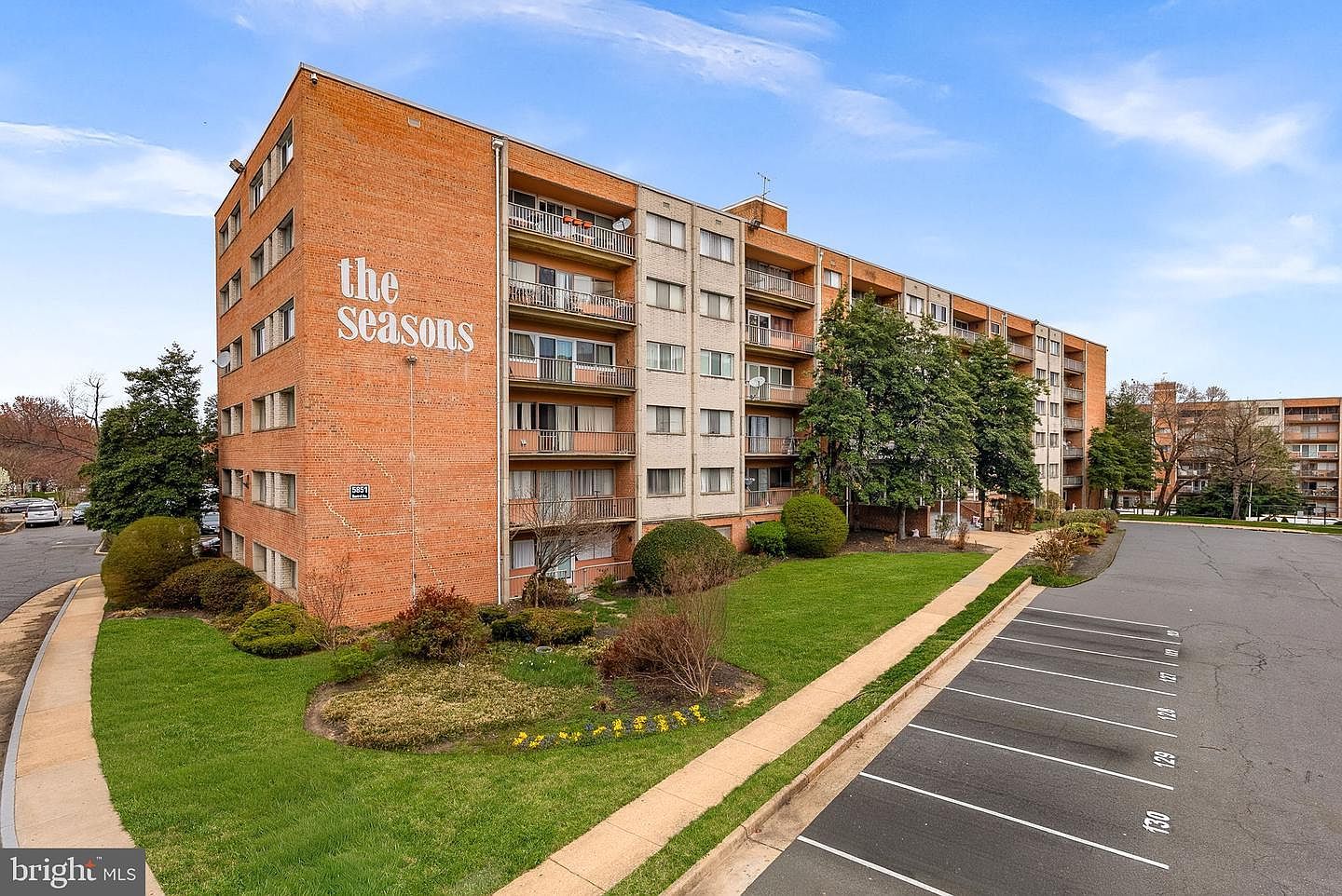 5851 Quantrell Ave APT 109 Alexandria, VA 22312  | Condominium