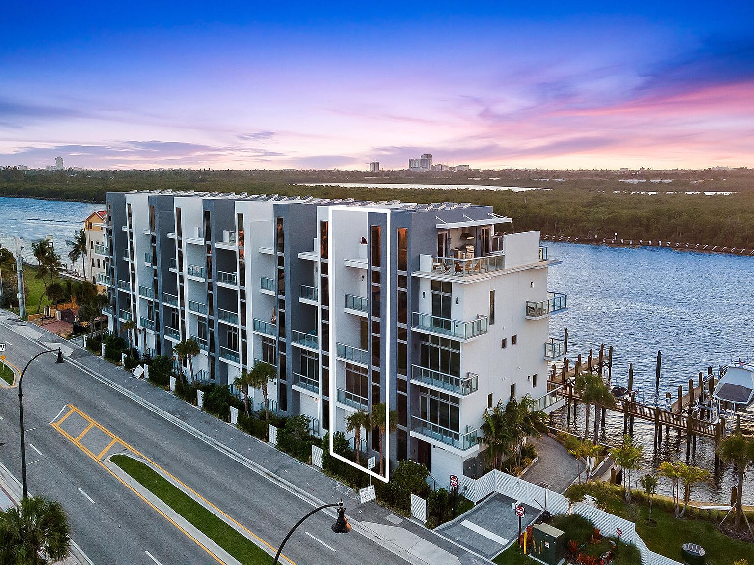 2880 N Ocean Dr Hollywood, FL 33019 - Thumbnail 2