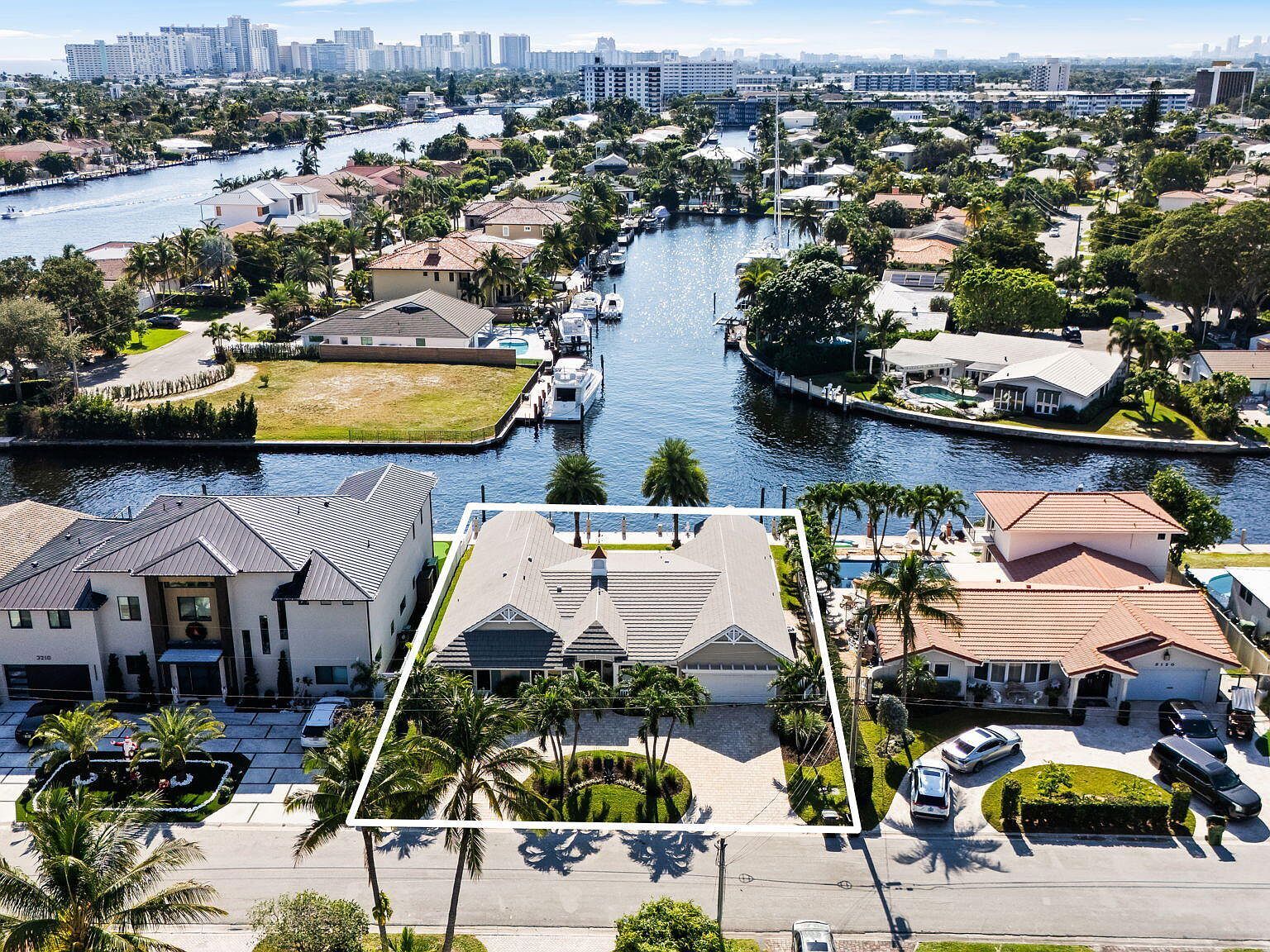 3200 NE 56th Ct Fort Lauderdale, FL 33308  | Single Family