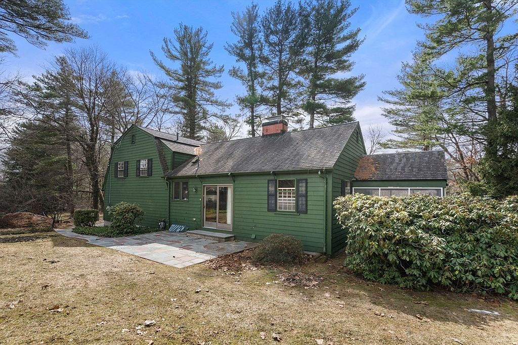 14 Westland Rd Weston, MA 02493 - Thumbnail 2