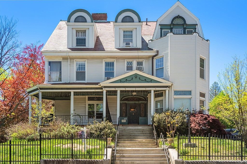 5 Claremont St Worcester, MA 01610, 1610