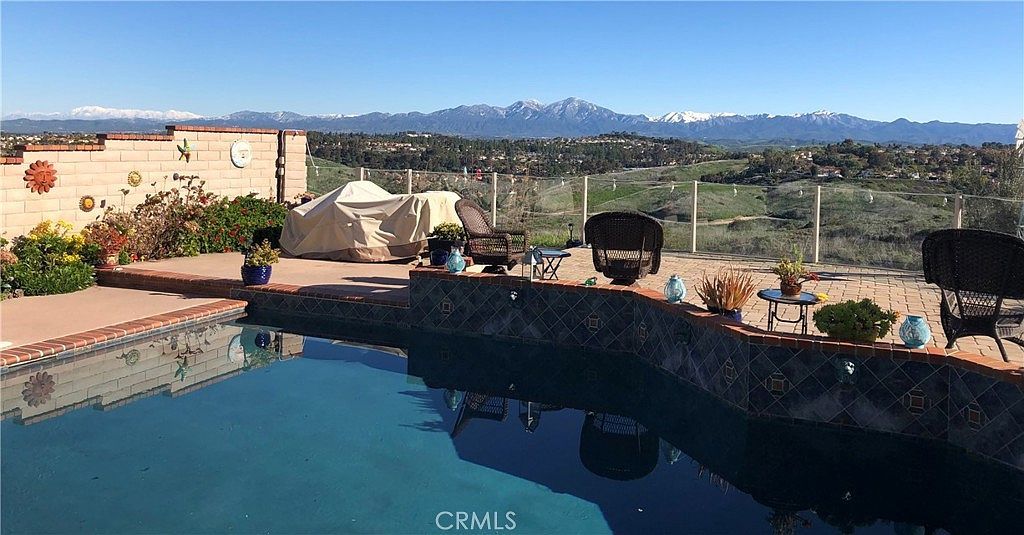 31 Russell Ln Laguna Niguel, CA 92677 - Thumbnail 2