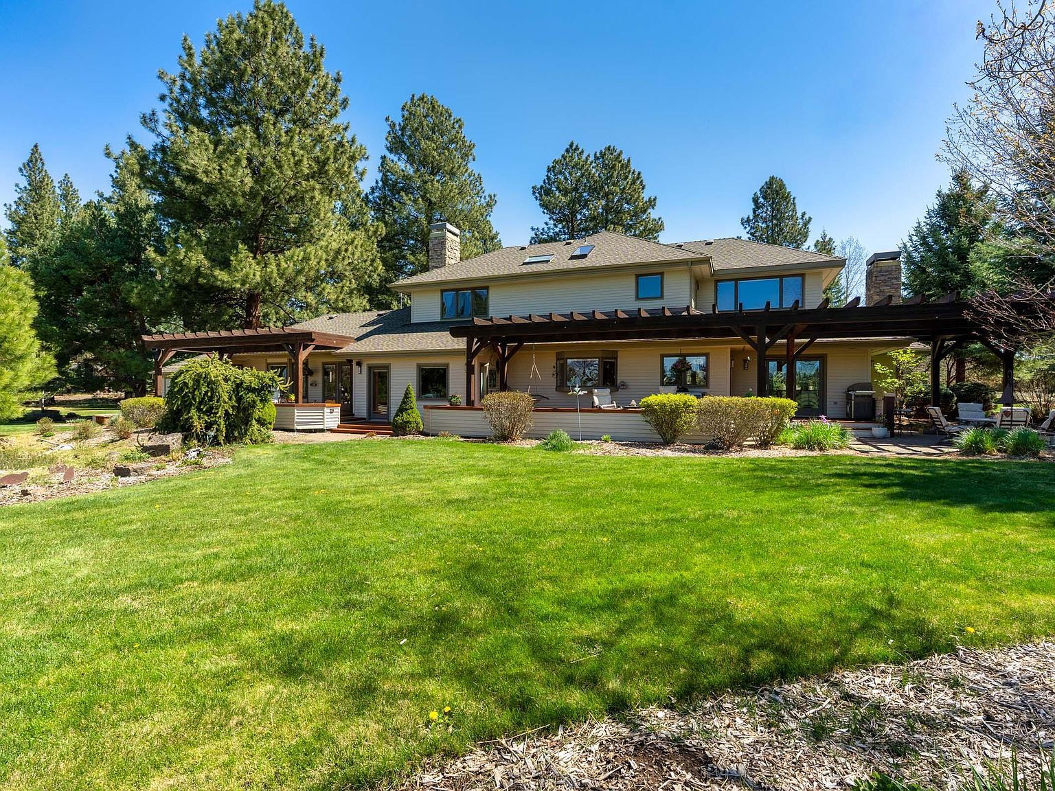 60350 Arnold Market Rd Bend, OR 97702  | Single Family