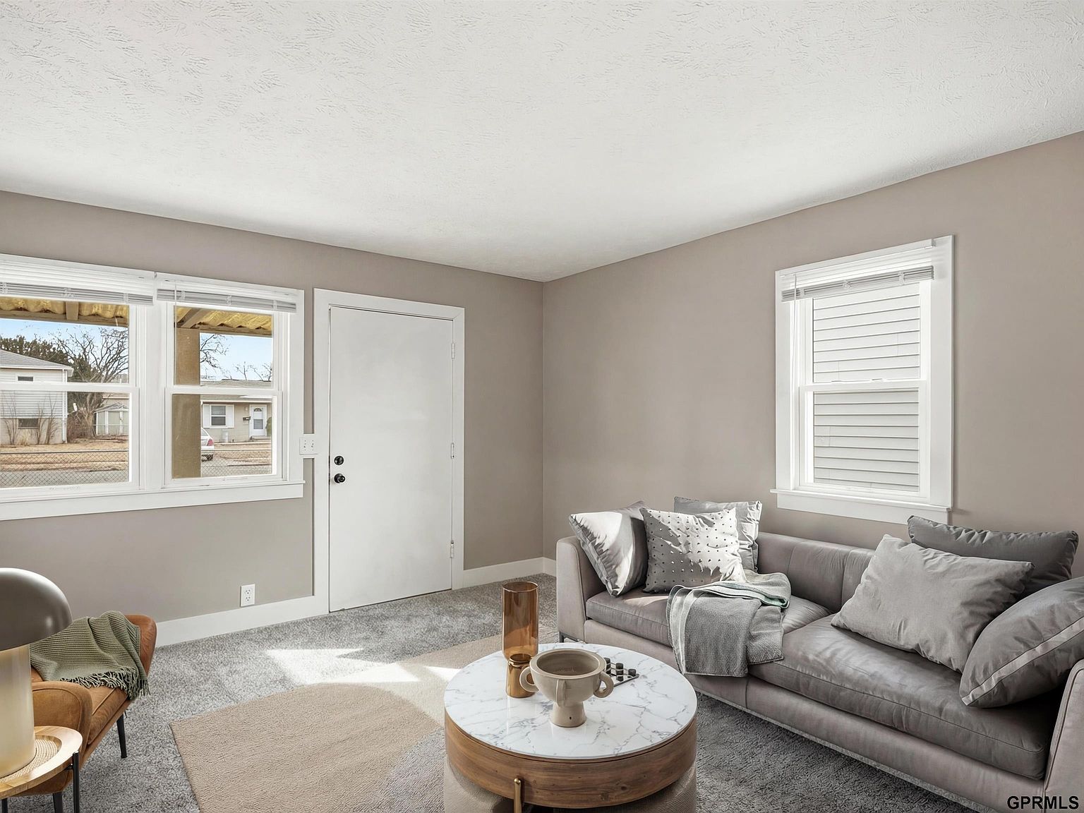 4528 S 61st St Omaha, NE 68117 - Thumbnail 2