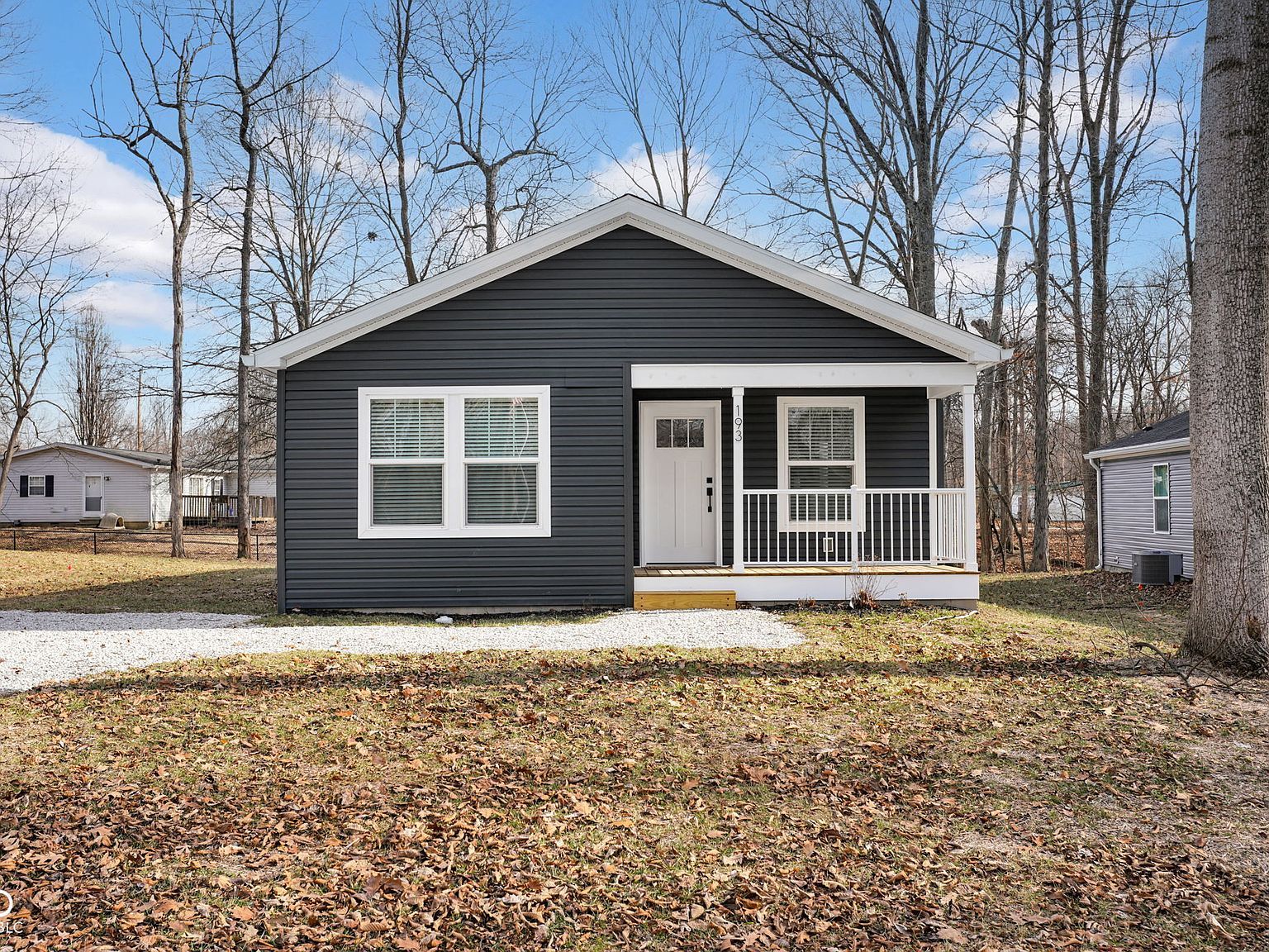 193 Ivy Ct Cloverdale, IN 46120 - Thumbnail 2