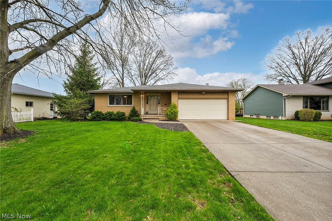 13700 Indian Creek Dr Middleburg Heights, OH 44130  | Single Family