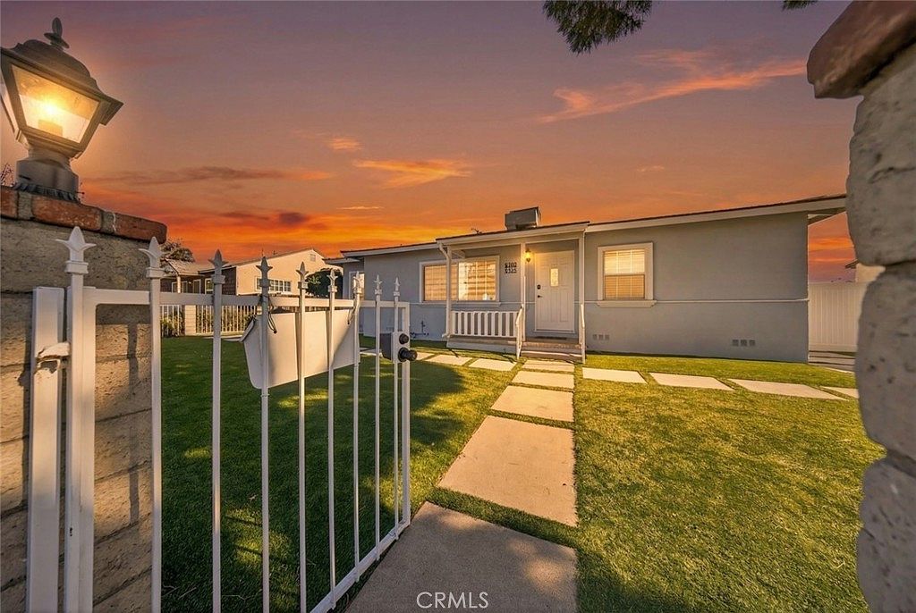 8100 Bellaire Ave North Hollywood, CA 91605 - Thumbnail 2