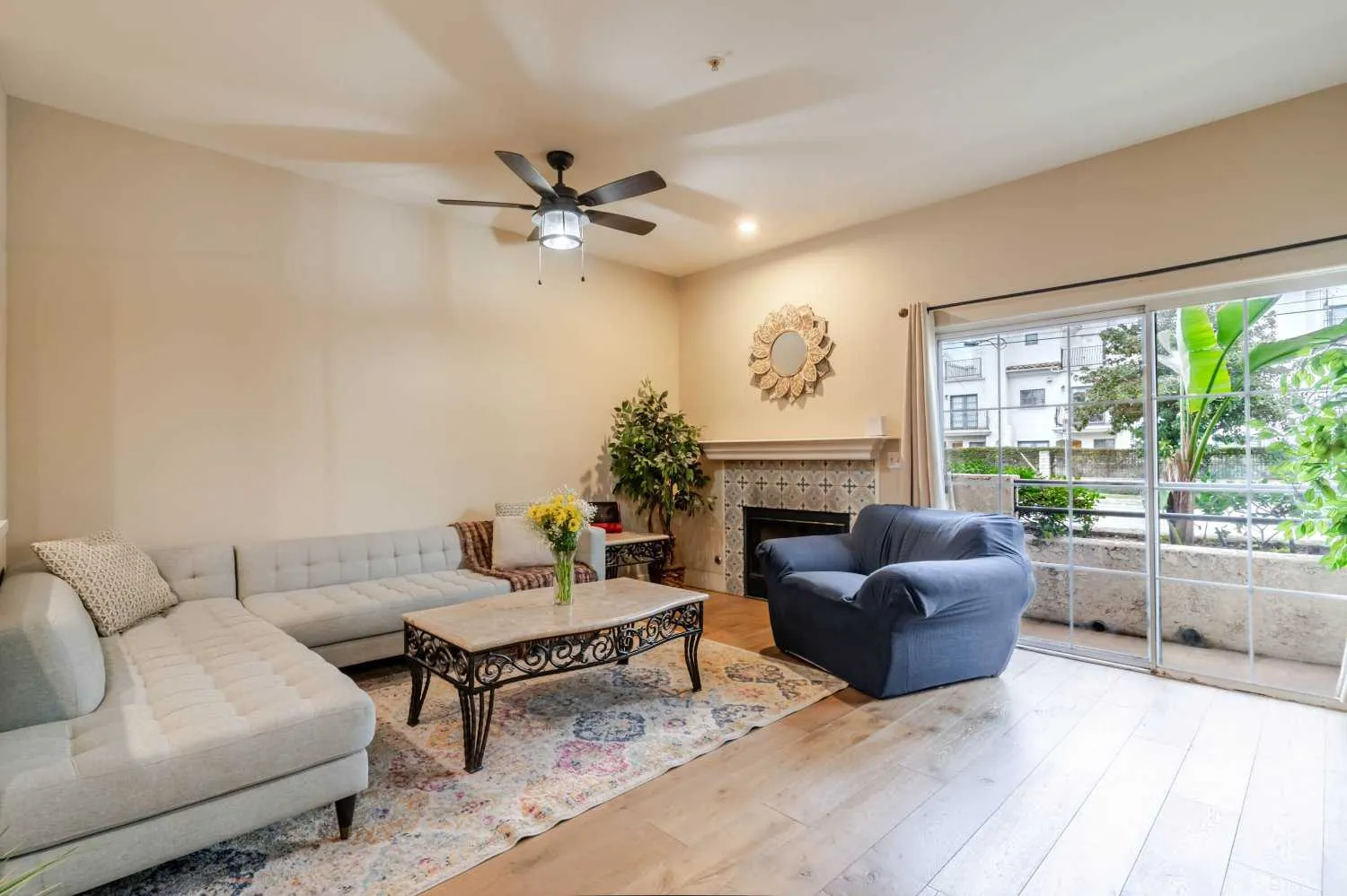 10604 Valley Spring Lane, Toluca Lake, CA, USA, 91602
