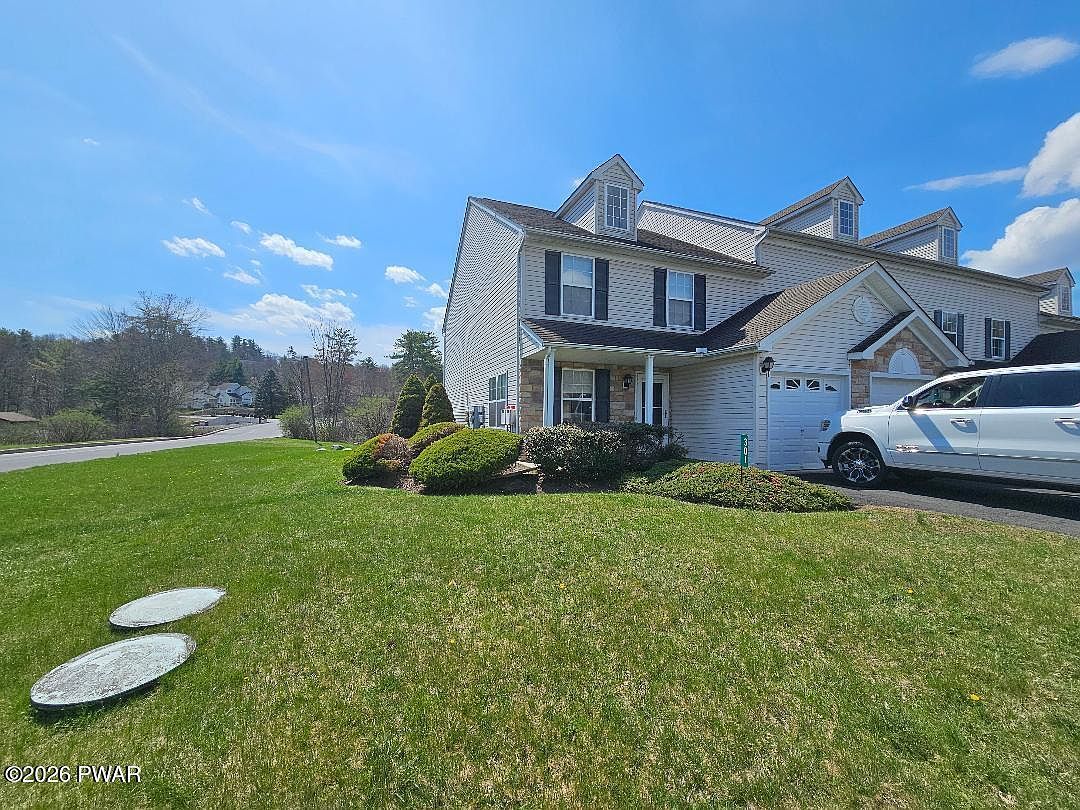 301 Victoria Way East Stroudsburg, PA 18302  | New build