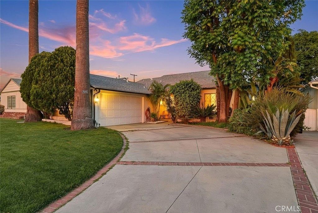 7042 Morse Ave North Hollywood, CA 91605 - Thumbnail 2