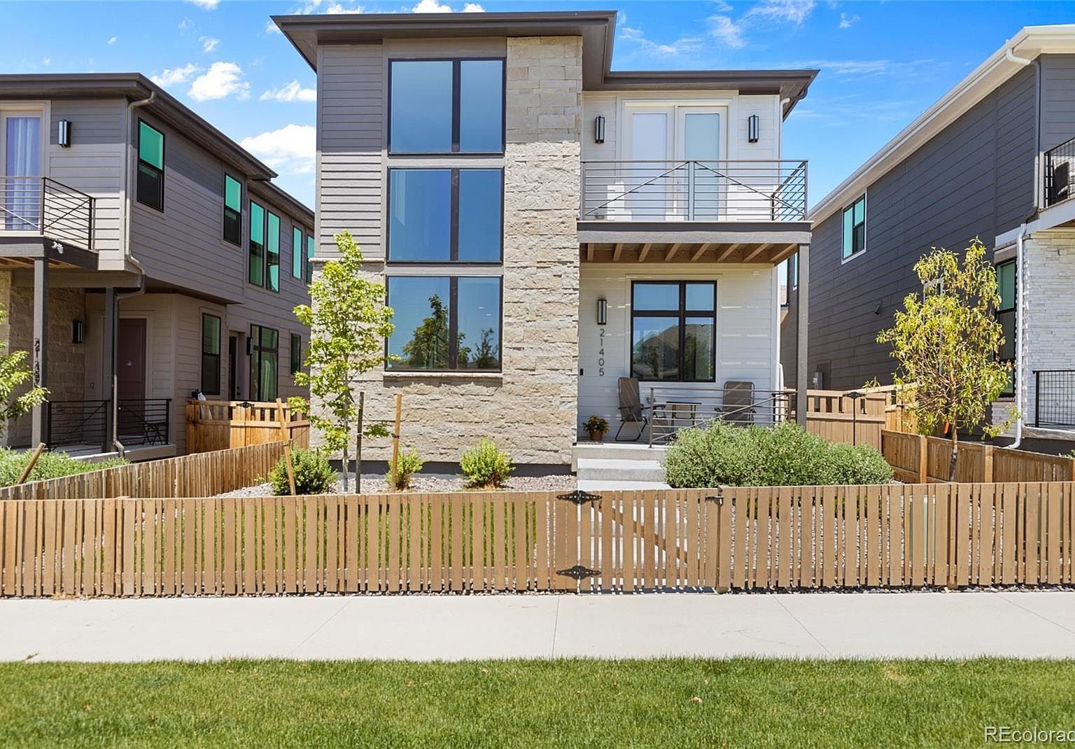 21405 E 59th Dr Aurora, CO 80019 - Thumbnail 2