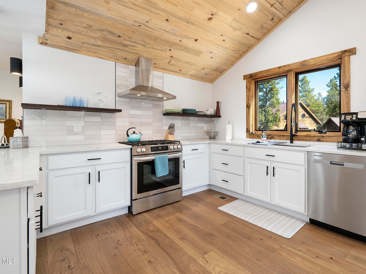 900 Tallaqua Dr Grand Lake, CO 80447  | Single Family