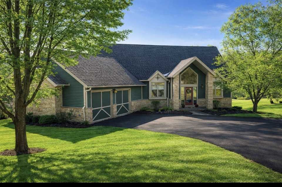 15 Augusta Dr, Galena, IL, USA, 61036  | Single Family