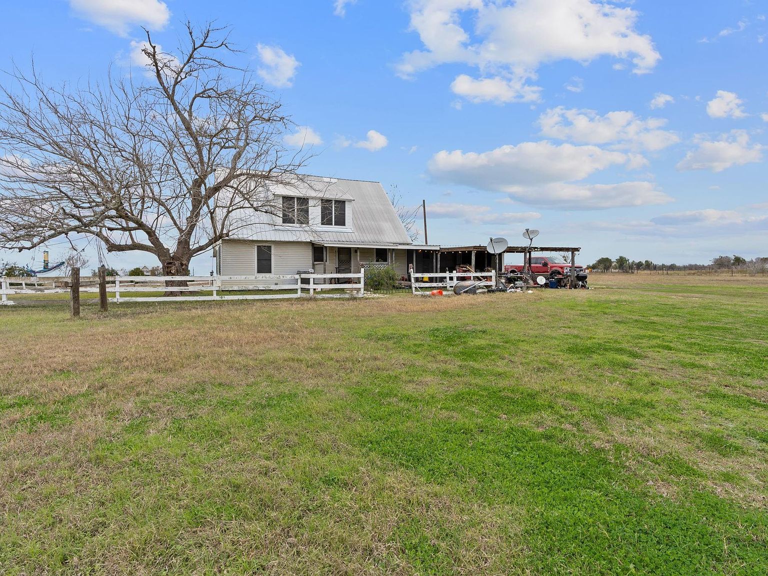 763 Upper Elgin River Rd Elgin, TX 78621 - Thumbnail 2