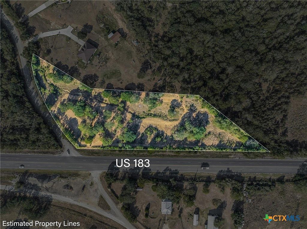 100 Westwood Rd Lockhart, TX 78644 - Thumbnail 2