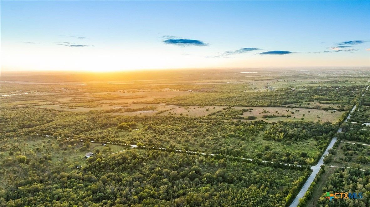 3575 Westwood Rd Lockhart, TX 78644 - Thumbnail 2