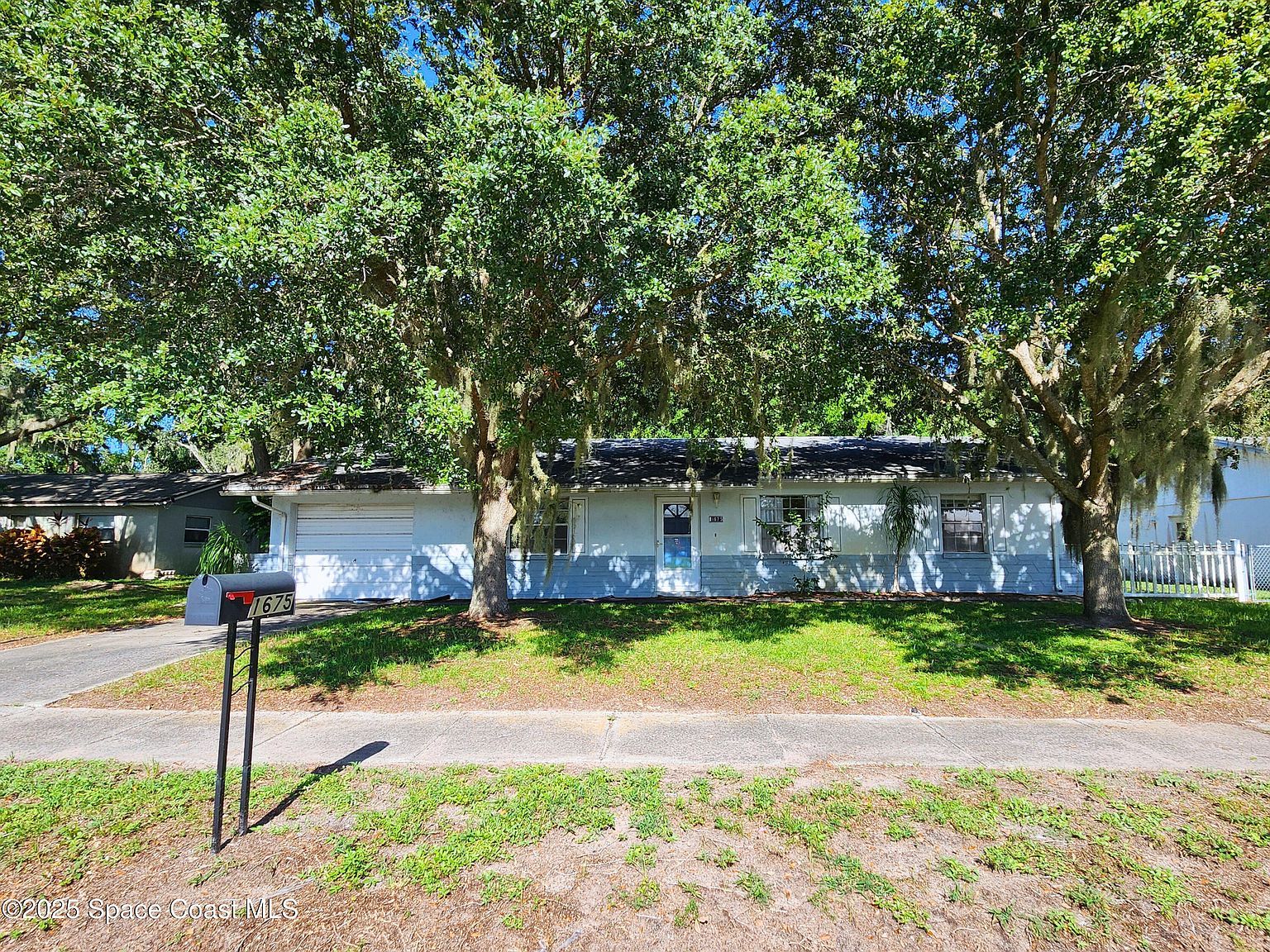 1675 Ashwood Ave Titusville, FL 32796 - Thumbnail 2