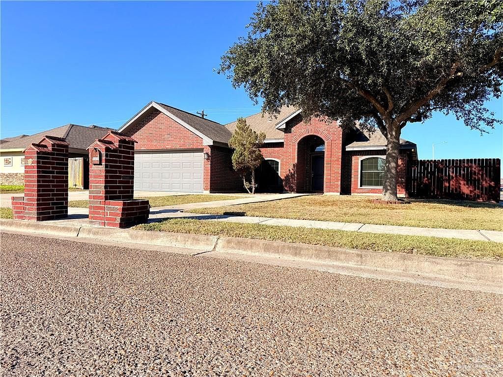 11215 N 32nd Ln McAllen, TX 78504 - Thumbnail 2