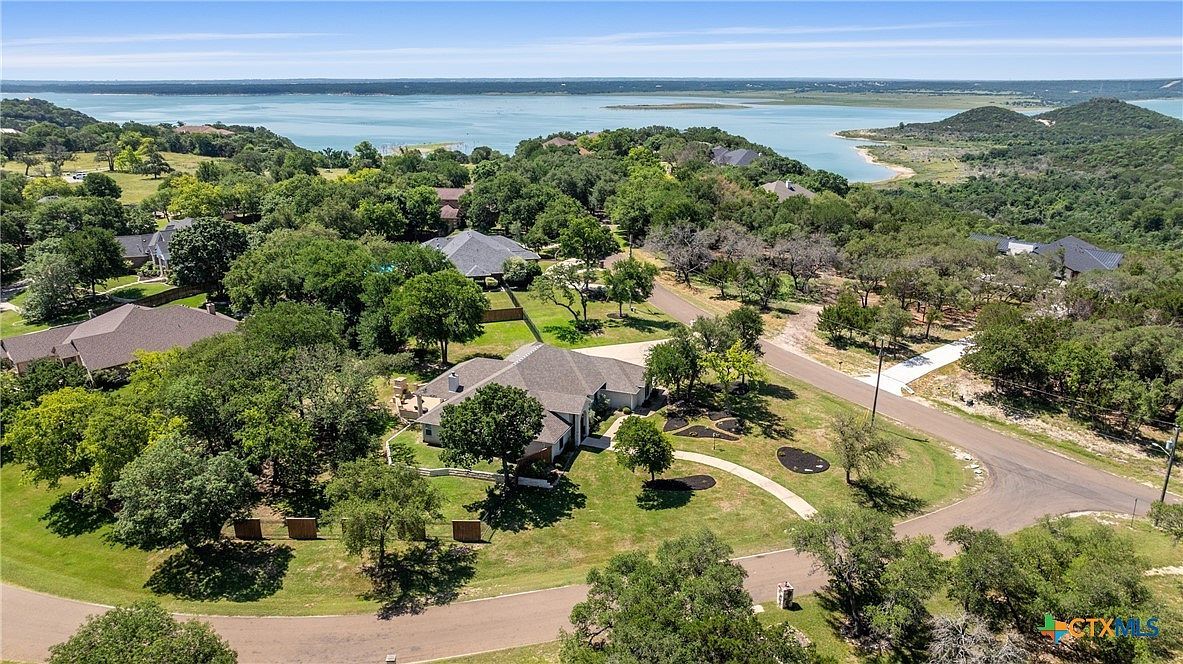 4340 Lago Vista Dr Belton, TX 76513 - Thumbnail 2