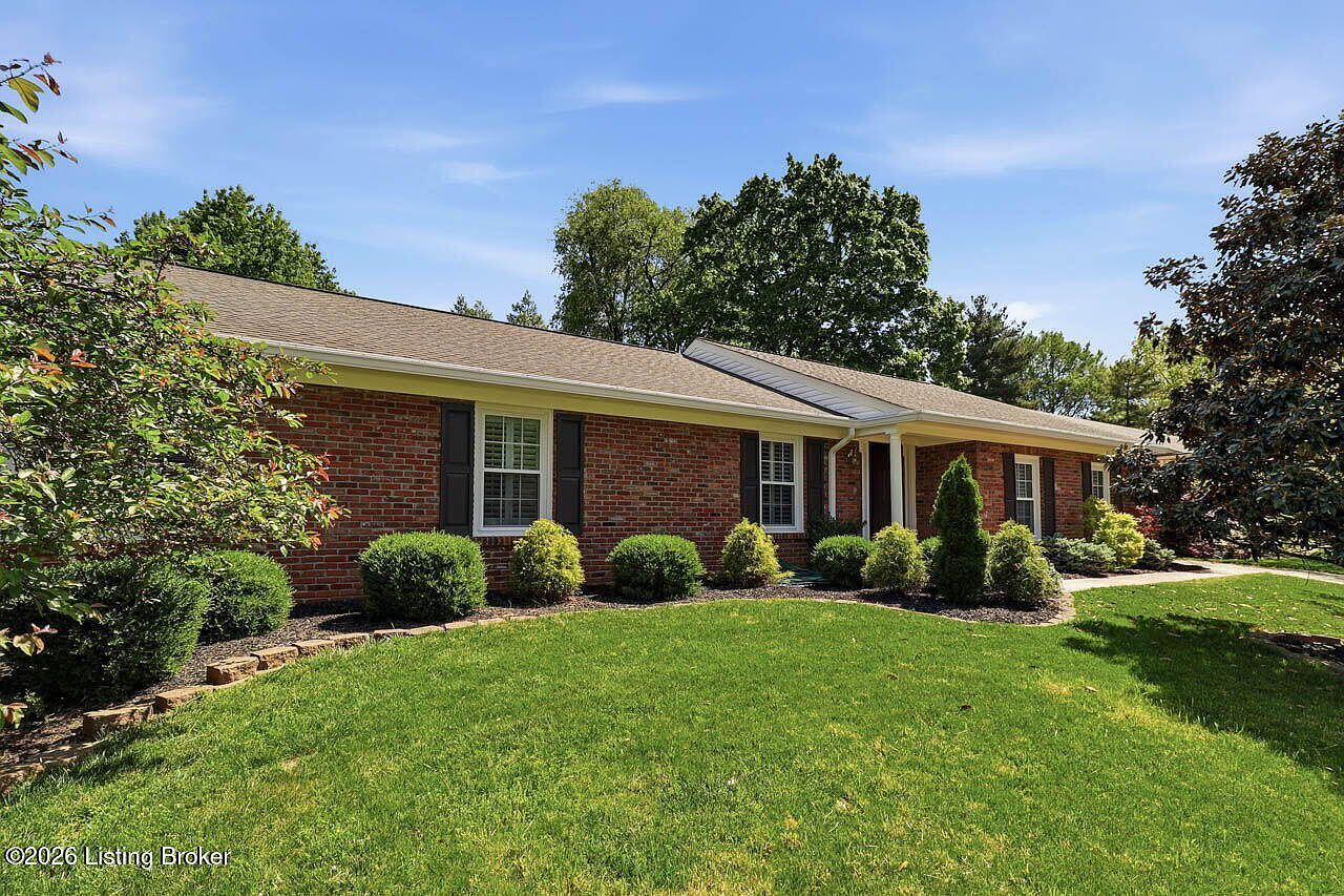 3113 Galway Ln Louisville, KY 40242  | Single Family