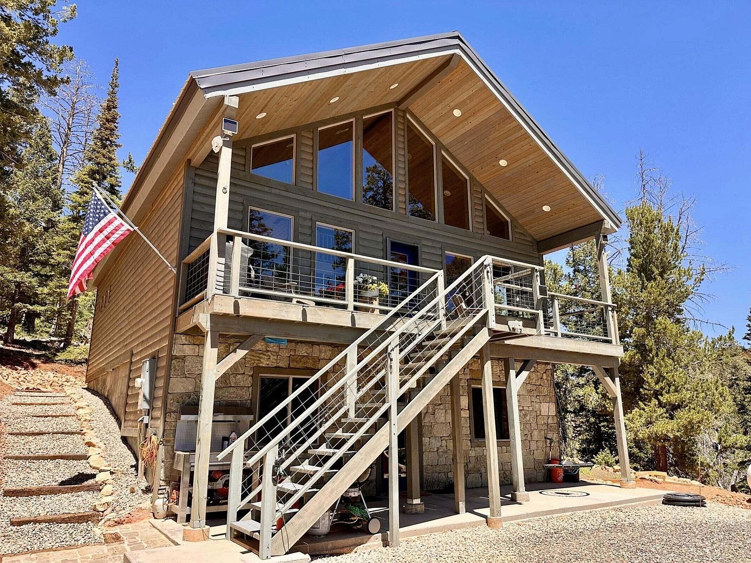 636 W Kokopelli Loop Brian Head, UT 84719  | Single Family