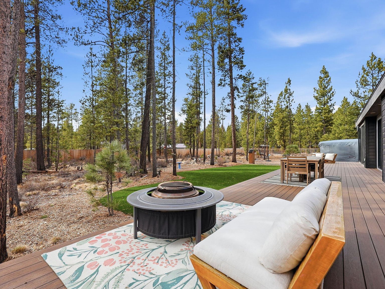 56017 Browning Dr Bend, OR 97707 - Thumbnail 2