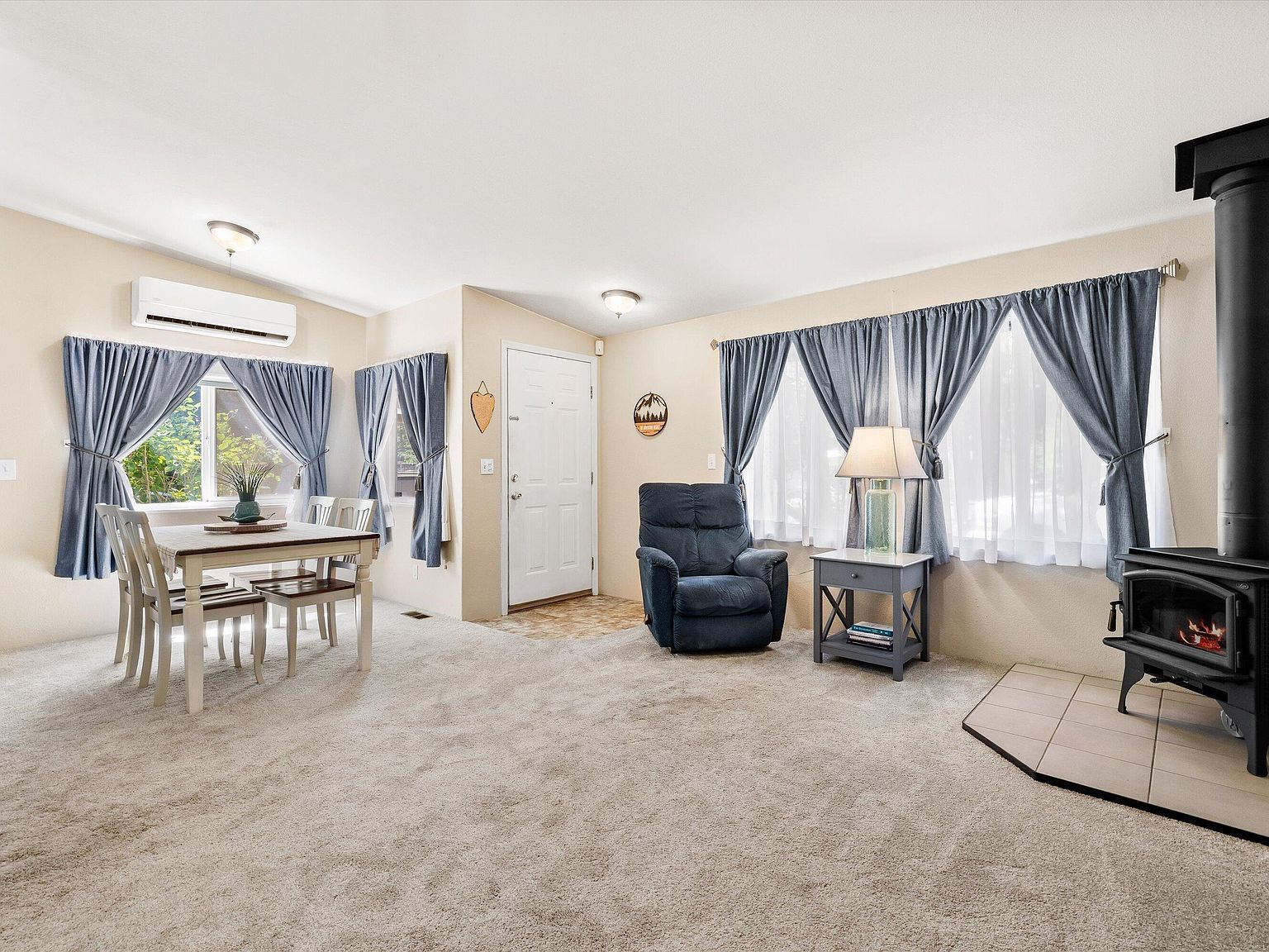 61060 Kings Ln Unit 106 Bend, OR 97702 - Thumbnail 2