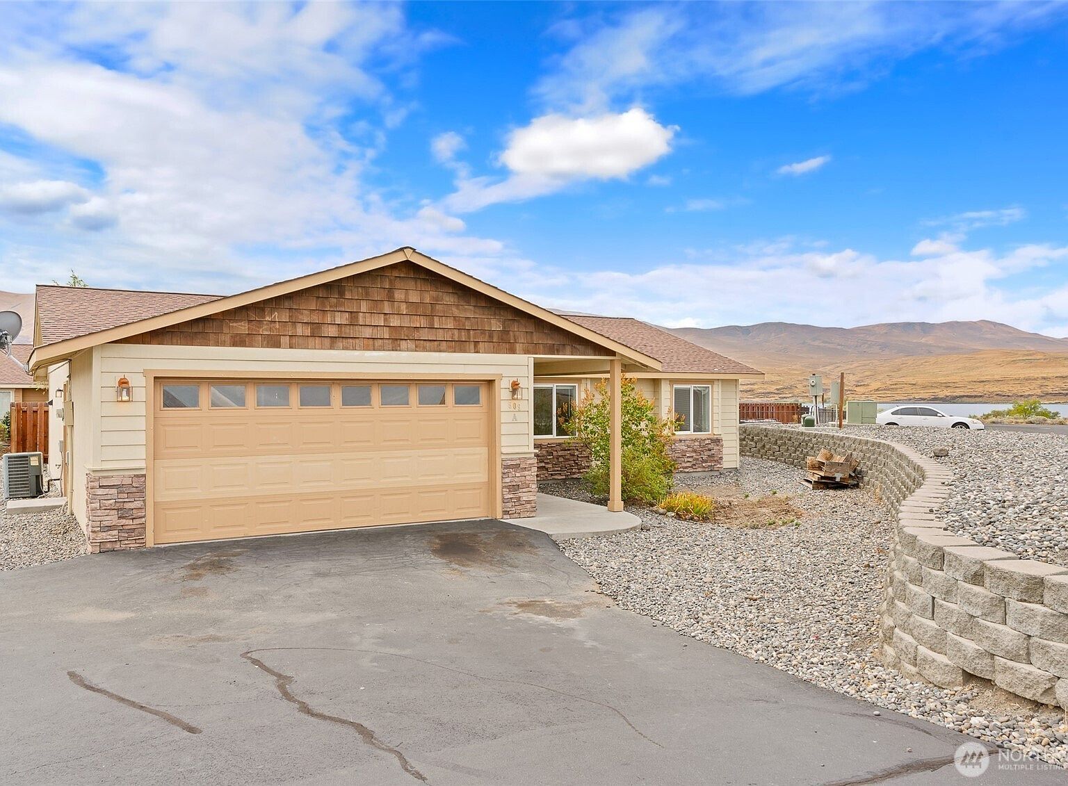 509 Clubhouse Way SW #A Mattawa, WA 99349 - Thumbnail 2