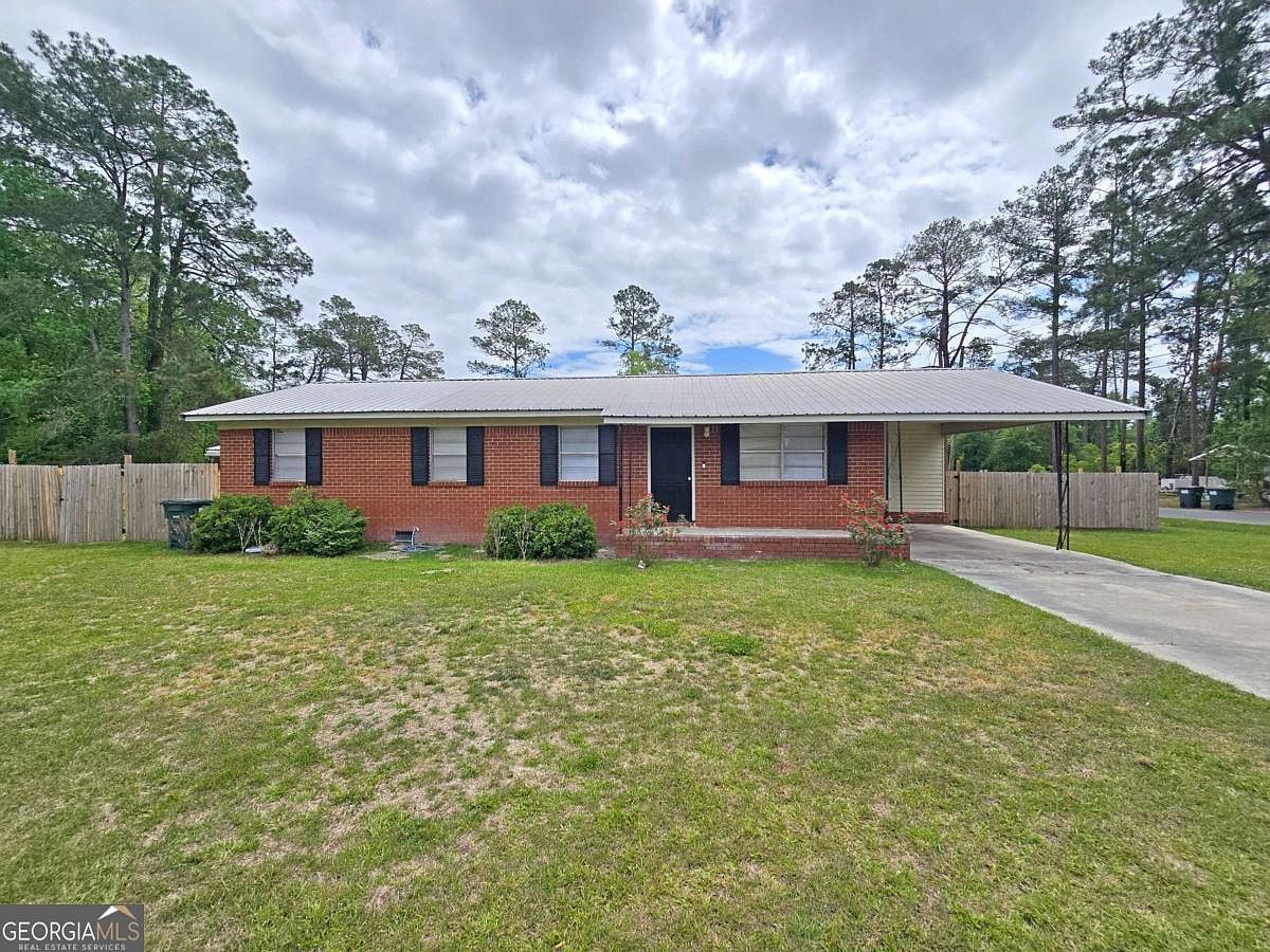 1108 Wilma St Nashville, GA 31639  | Single Family