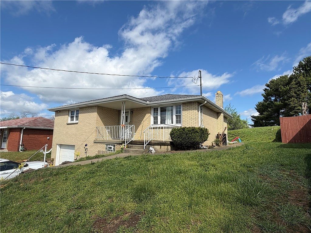 16 Jackson Dr Monessen, PA 15062  | Single Family