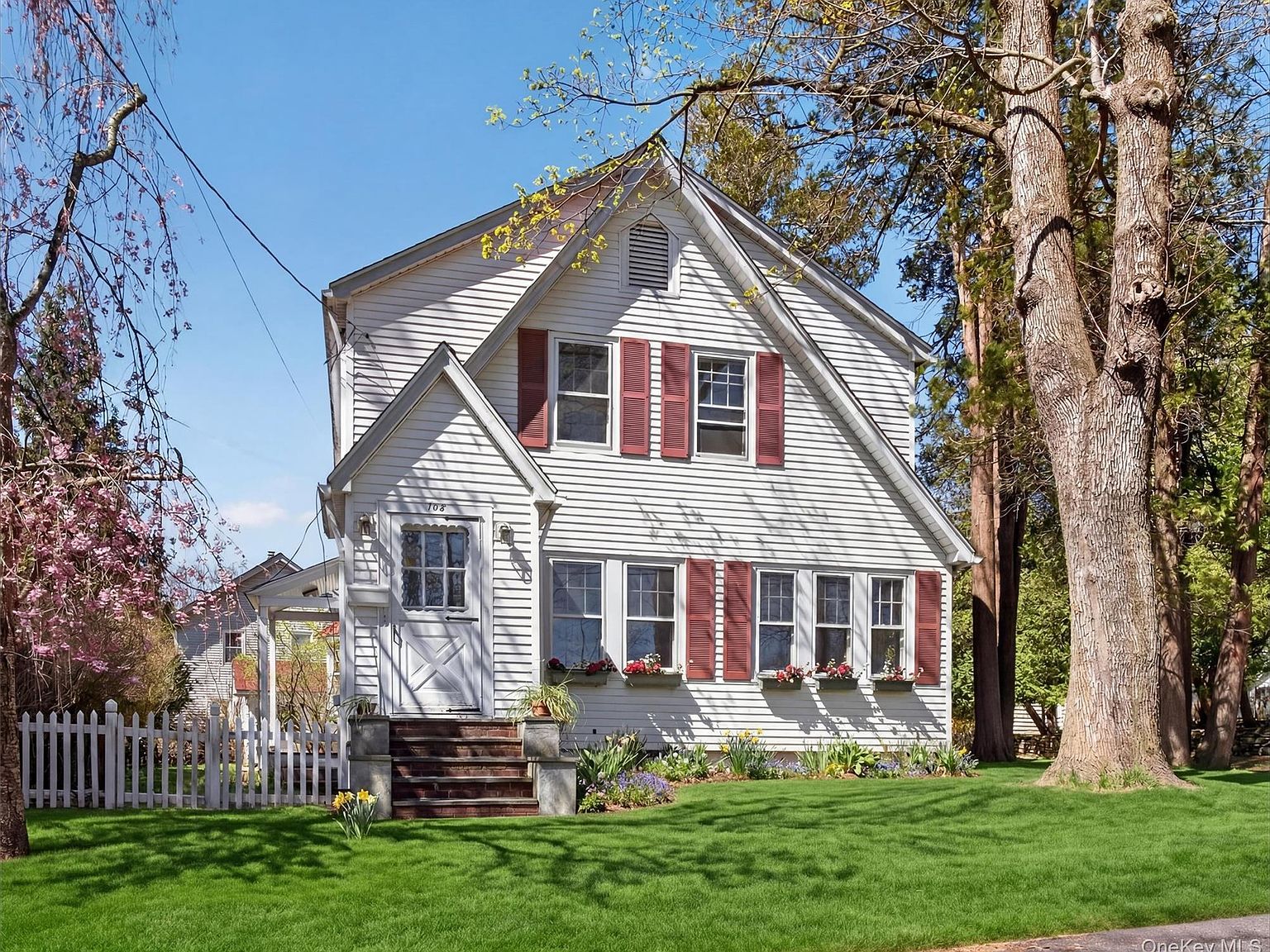 108 Summit Ave Tappan, NY 10983 | Single Family