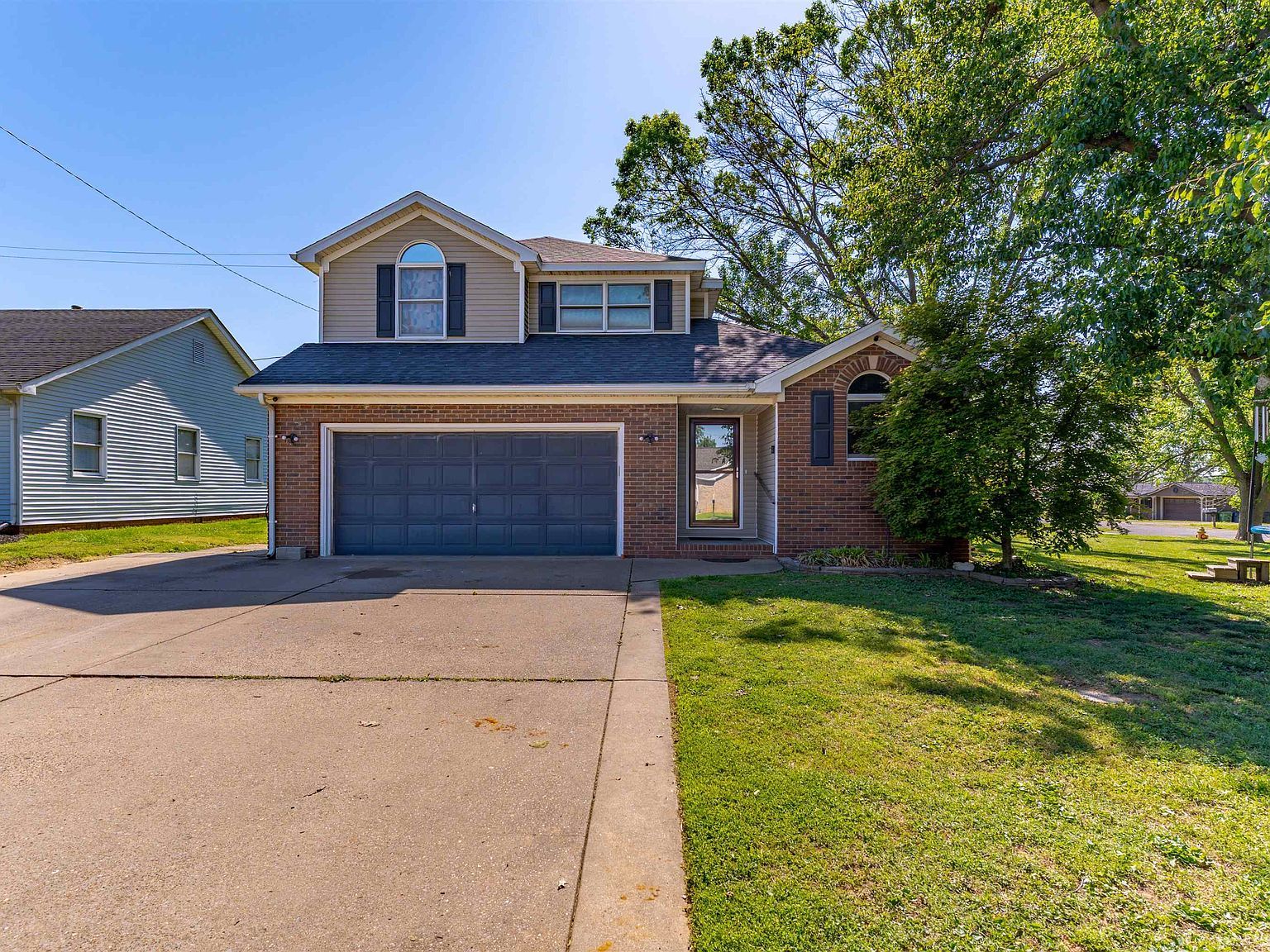 1660 Bruce St Henderson, KY 42420  | Single Family