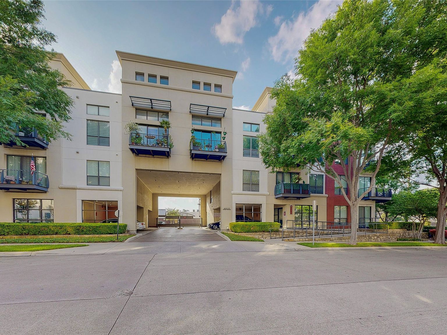 4605 Cedar Springs Rd APT 336 Dallas, TX 75219 - Thumbnail 2