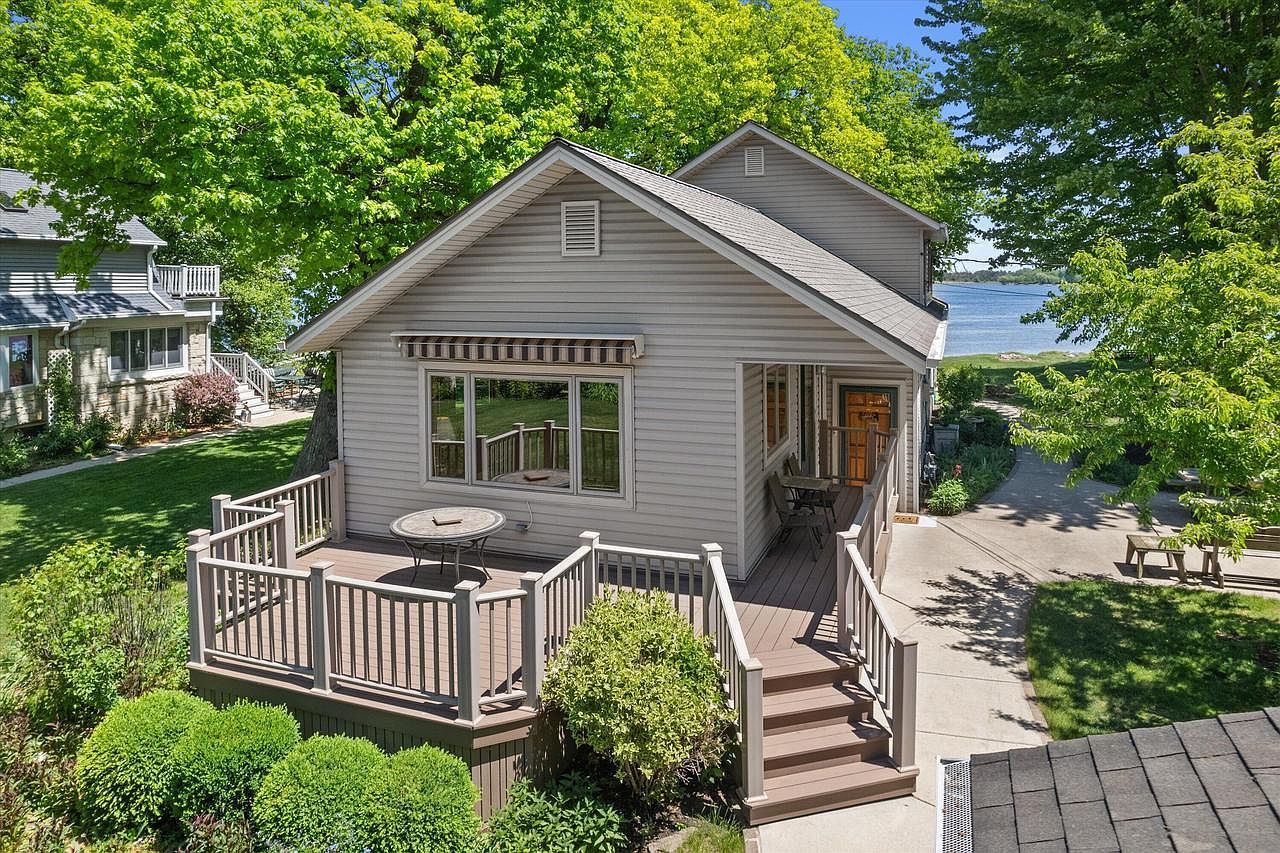 7301 W Wind Lake Rd Wind Lake, WI 53185, 53185