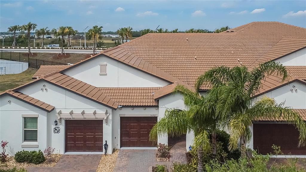 16927 April Plush Dr Wimauma, FL 33598 - Thumbnail 2