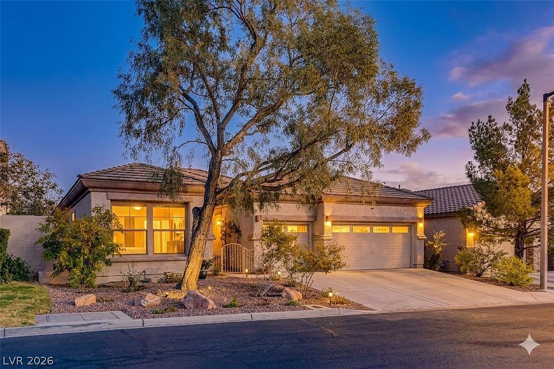 3290 Squire St Las Vegas, NV 89135 - Thumbnail 2