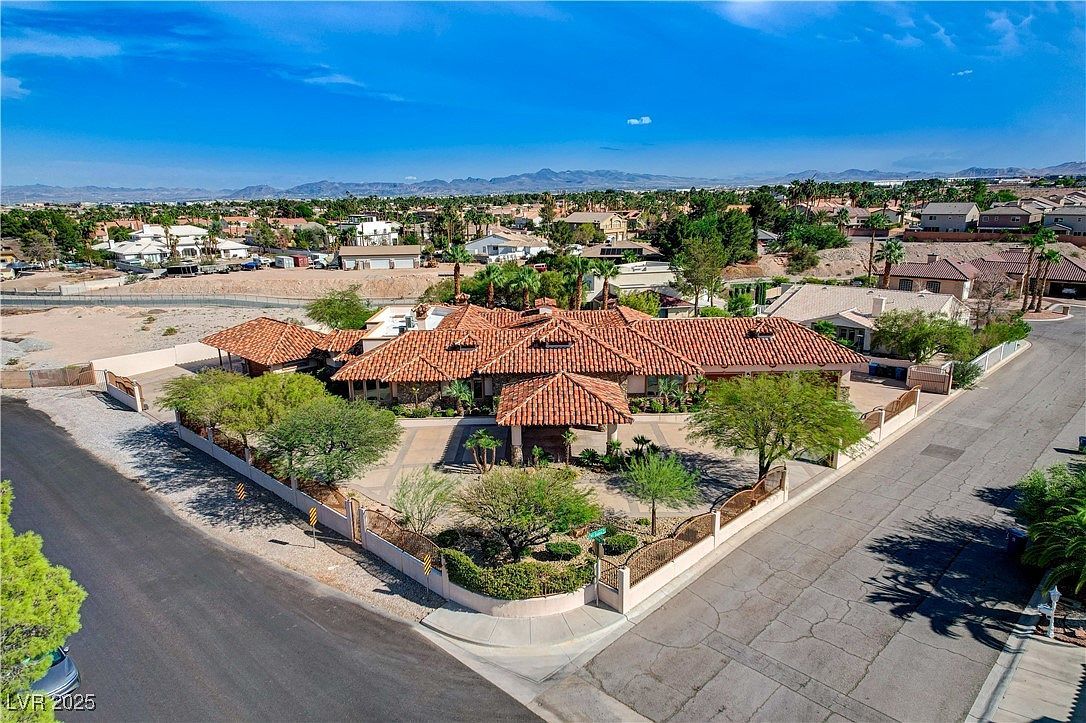 5520 Mount Diablo Dr Las Vegas, NV 89118 - Thumbnail 2