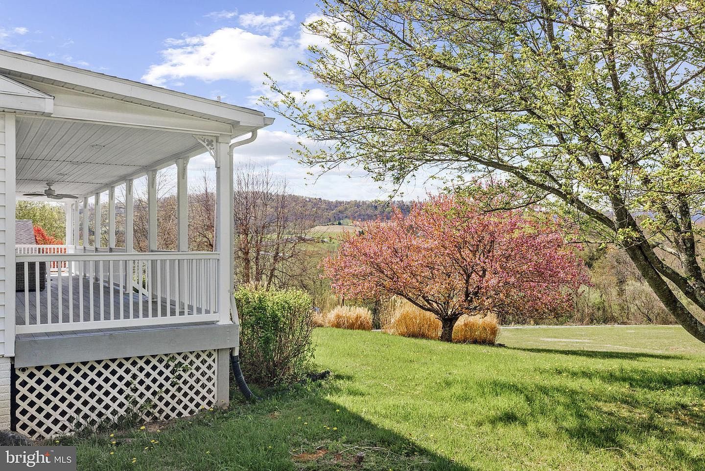 1049 Laurel Grove Rd Winchester, VA 22602 - Thumbnail 2