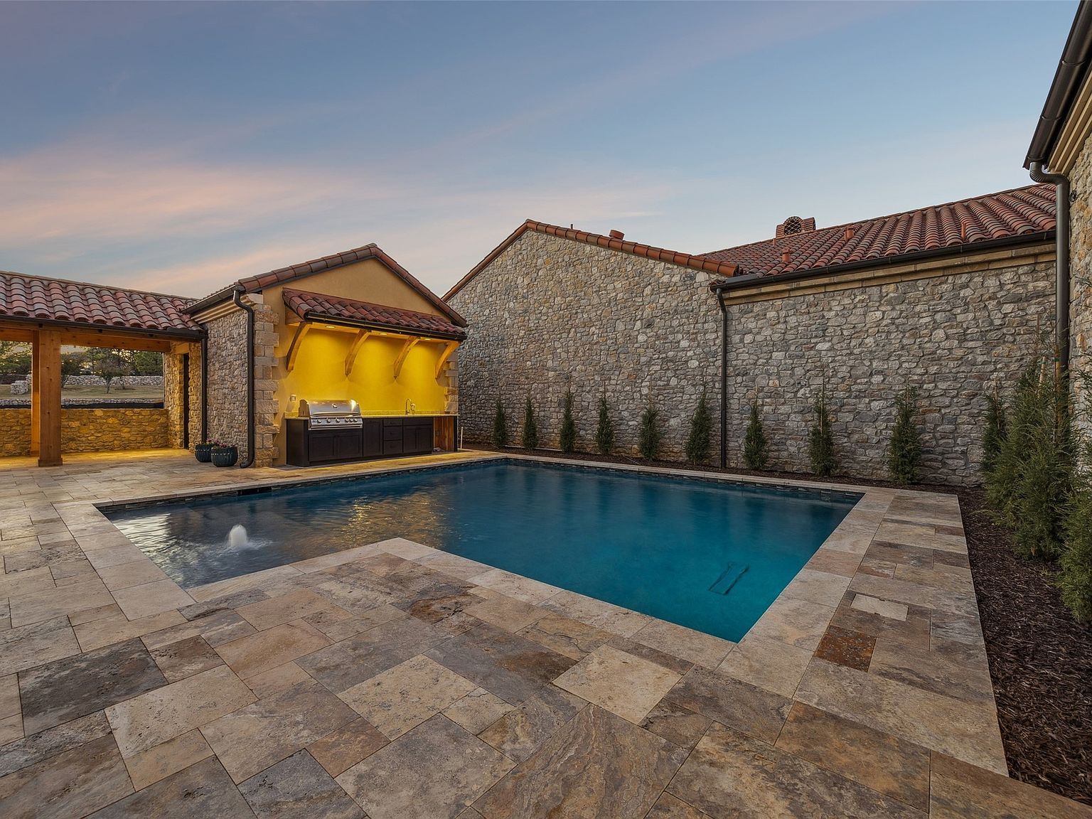 16 Catalonia Dr Westlake, TX 76262, 76262