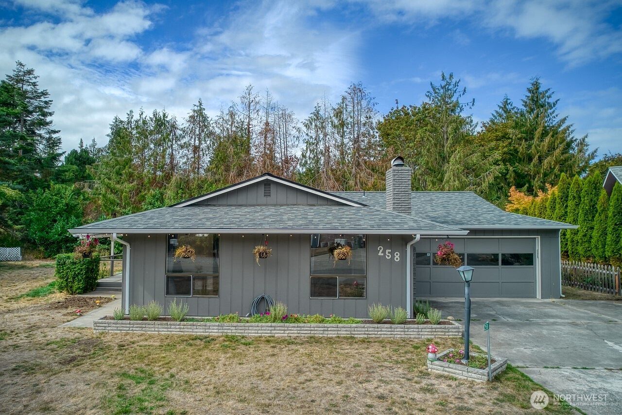 258 Dungeness Mdws Sequim, WA 98382 - Thumbnail 2