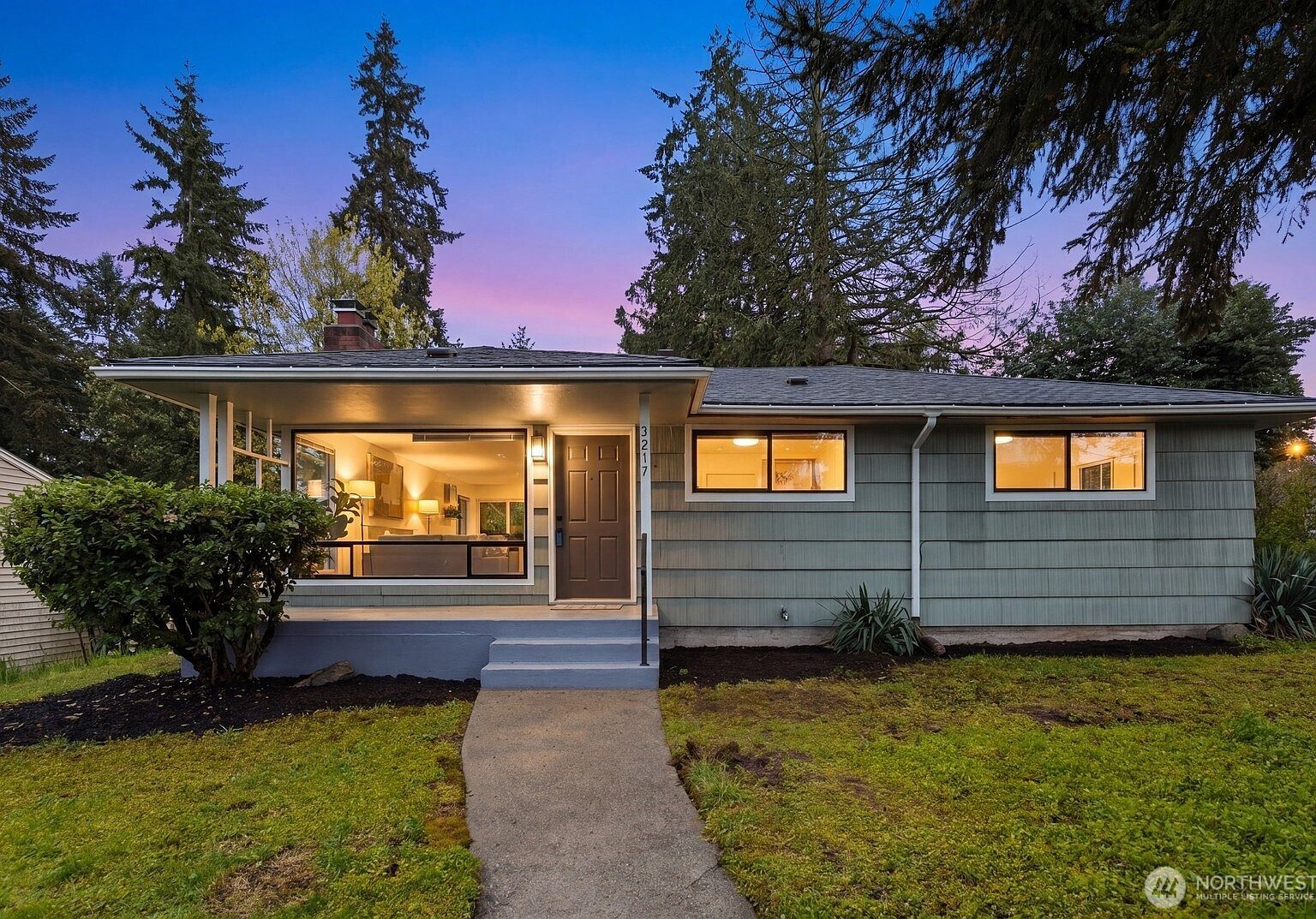 3217 NE 120th St Seattle, WA 98125  | Single Family